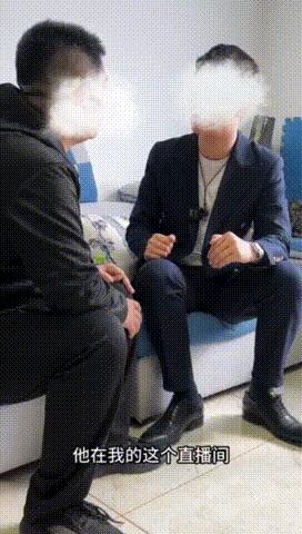 DƬ